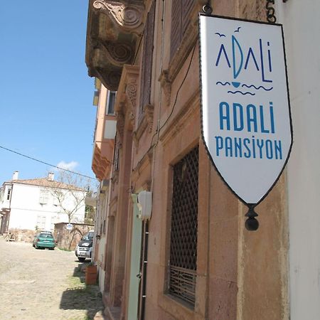 Cunda Adali Pansiyon Ayvalı Exteriör bild