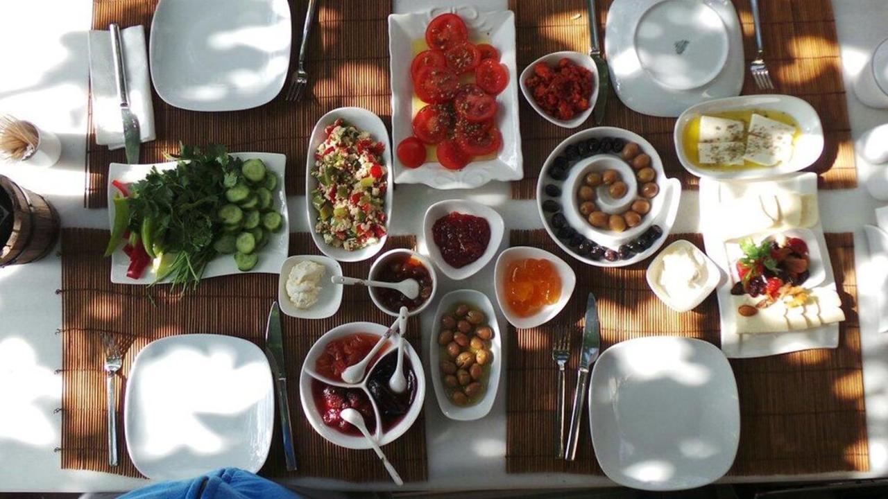 Cunda Adali Pansiyon Ayvalı Exteriör bild