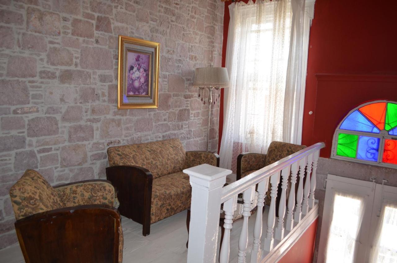 Cunda Adali Pansiyon Ayvalı Exteriör bild